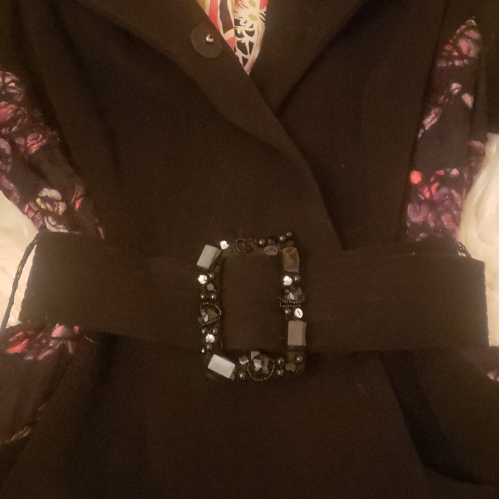 Coat - Picture 2 of 4